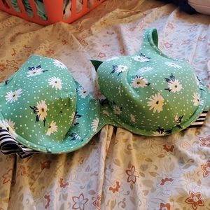 size 40 F cacique bra